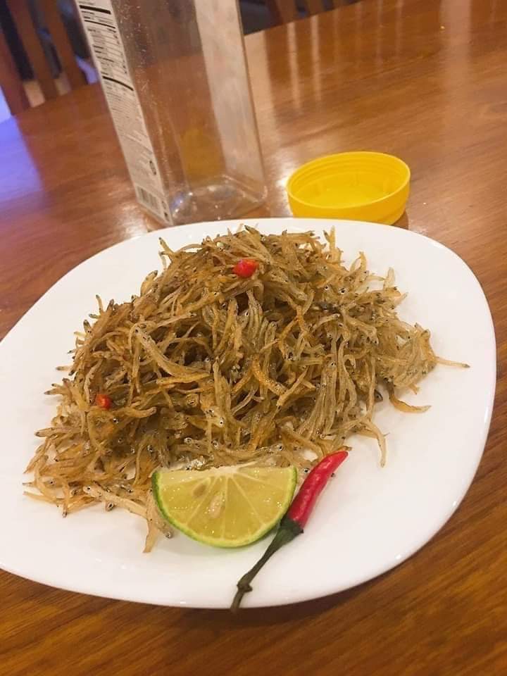 Cá Mờm Cơm sữa khô, cá Mờm Cơm Khô loại ngon( nguyên con, không vụn)