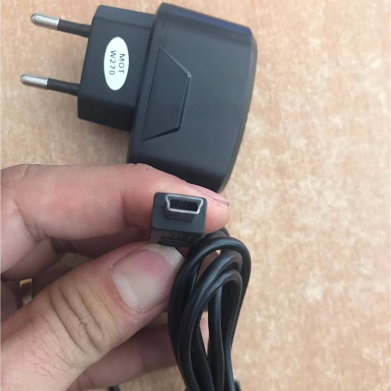 Sạc điện thoại HAMMER V3 / mini USB ( đầu hình thang)
