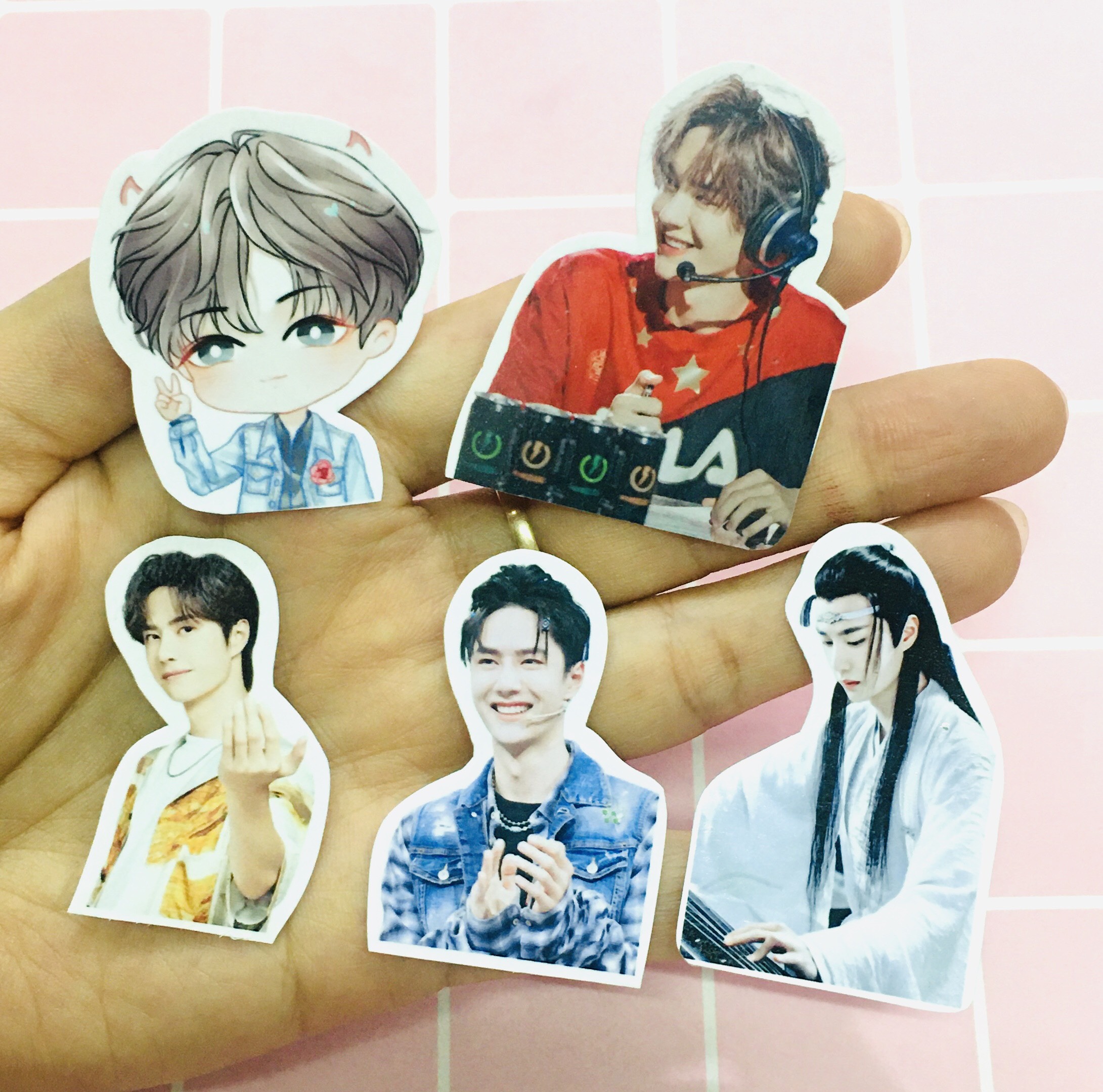 set 20 đến 100 ảnh sticker Vương Nhất Bác