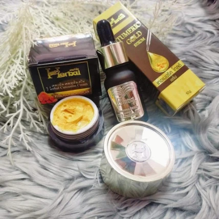 combo kem và Serum nghệ Herbal Turmeric Gold mẫu mới Thái Lan