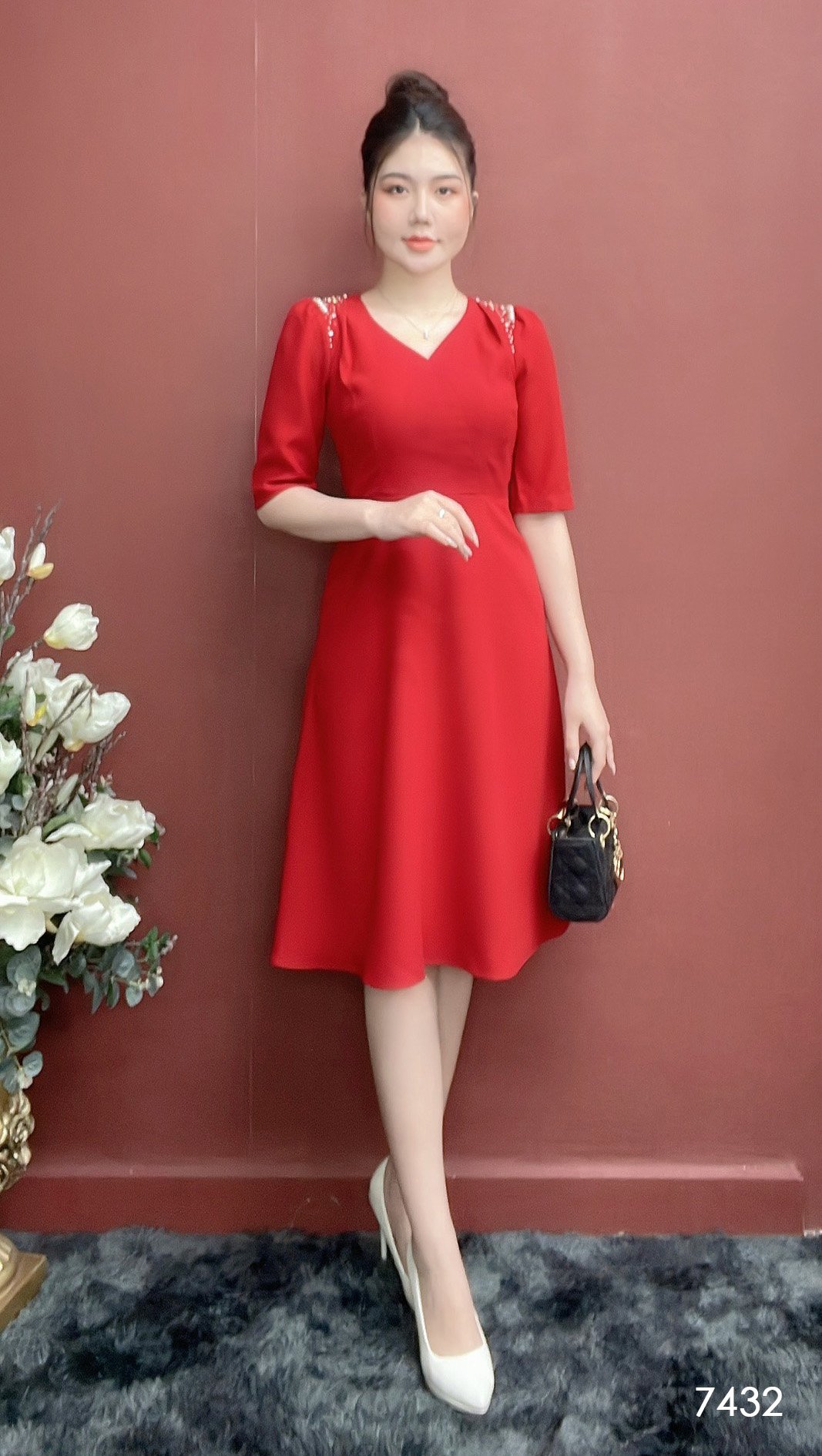 Đầm EMY EM7432 Xoè Đỏ Tay Lỡ