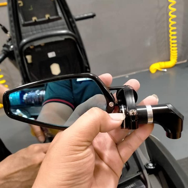 Kính xoay CRG một cái (070518)