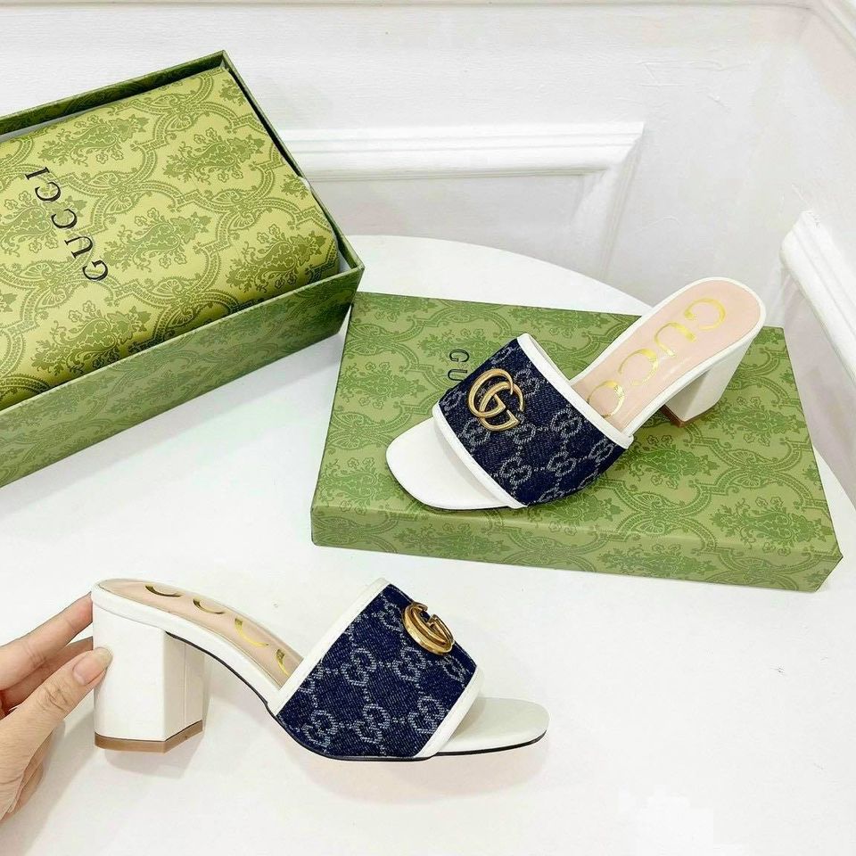[HCM]GÓT VUÔNG BẢNG KHÓA G.G SIÊU HOT