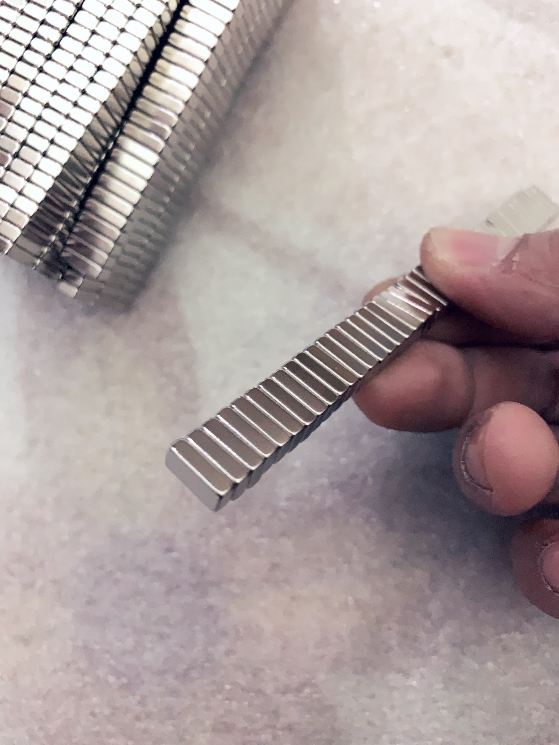 Nam châm trắng đất hiếm 10x5x3mm ( set 50 viên ).