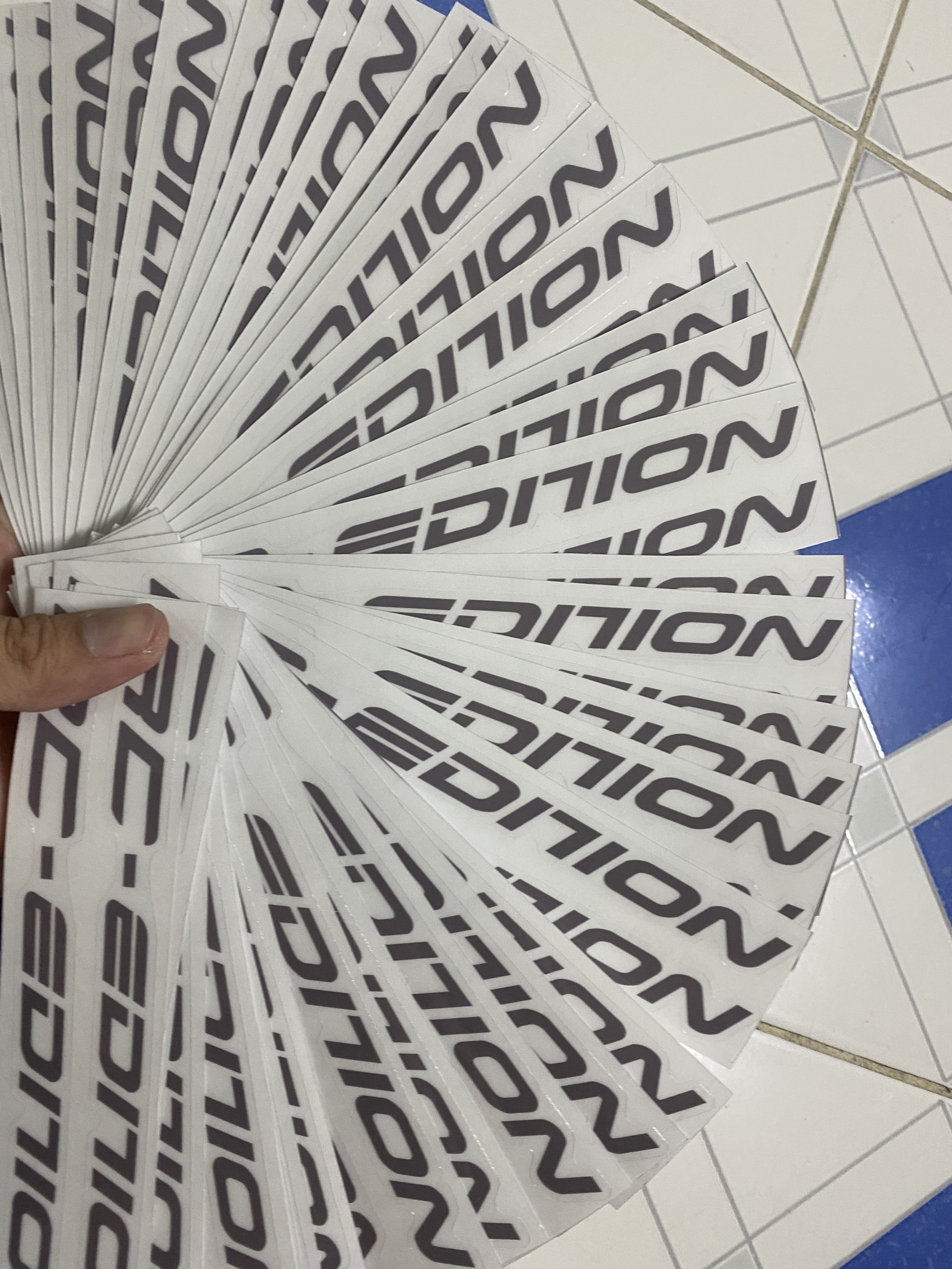 Cặp tem dán phuộc rc edition xám decal trong