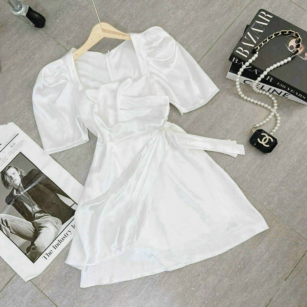 Đầm Bodycon Tay Phồng Nhúng Eo Sang Chảnh