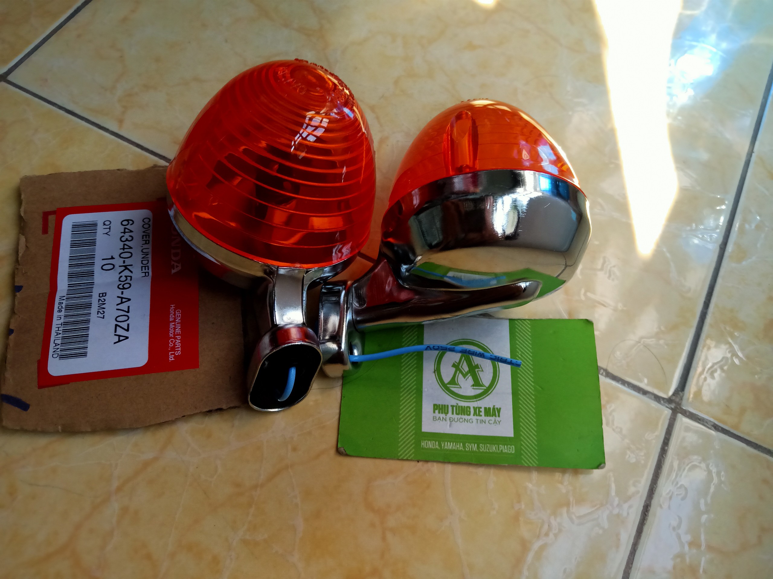 Cặp đèn xi nhan xe 67 loại 1