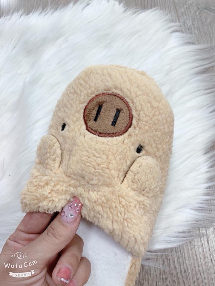 Dép đi trong nhà hình heo hồng