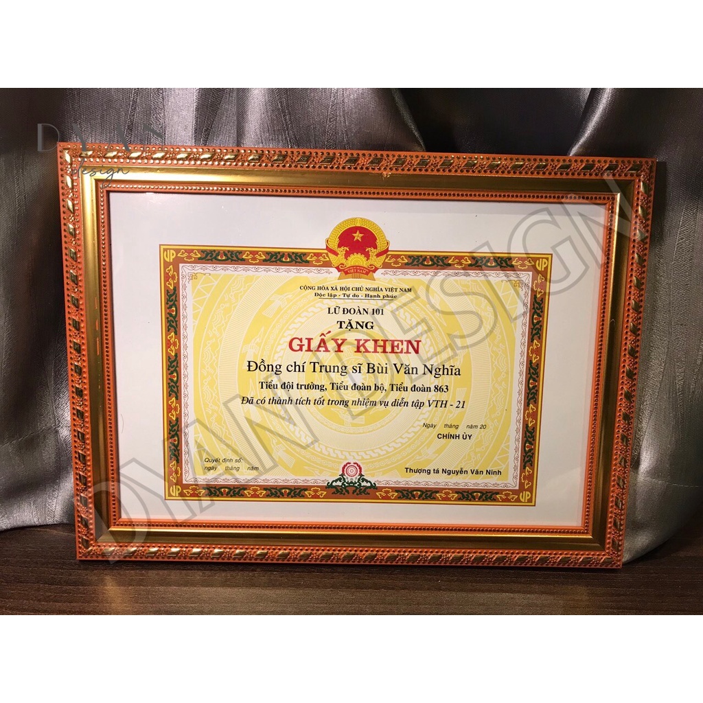 Khung giấy khen a4