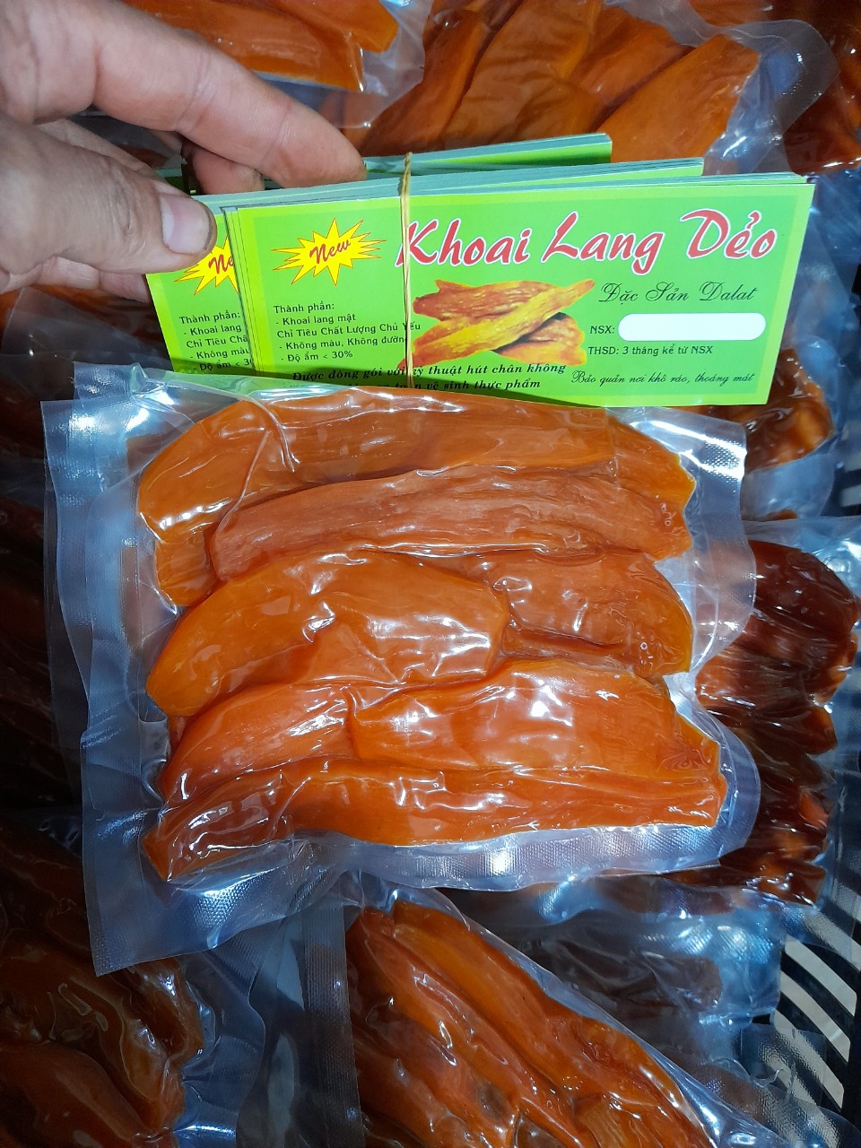 1 bịch  250g phục vụ tết... sale hết cỡ- SAM LÊ SHOP........