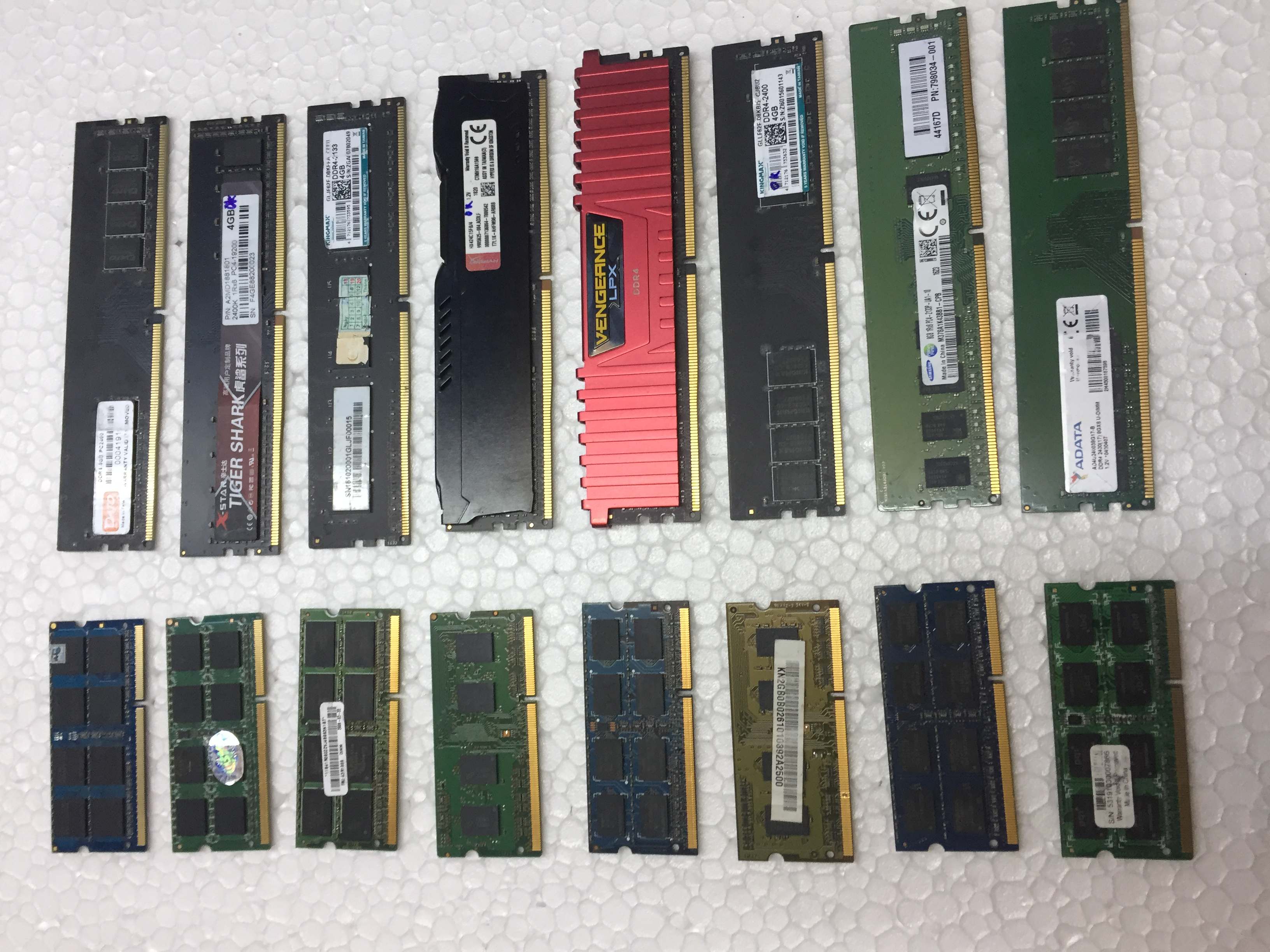 Ram 8G DDR4 cho PC Bus 2133 2400