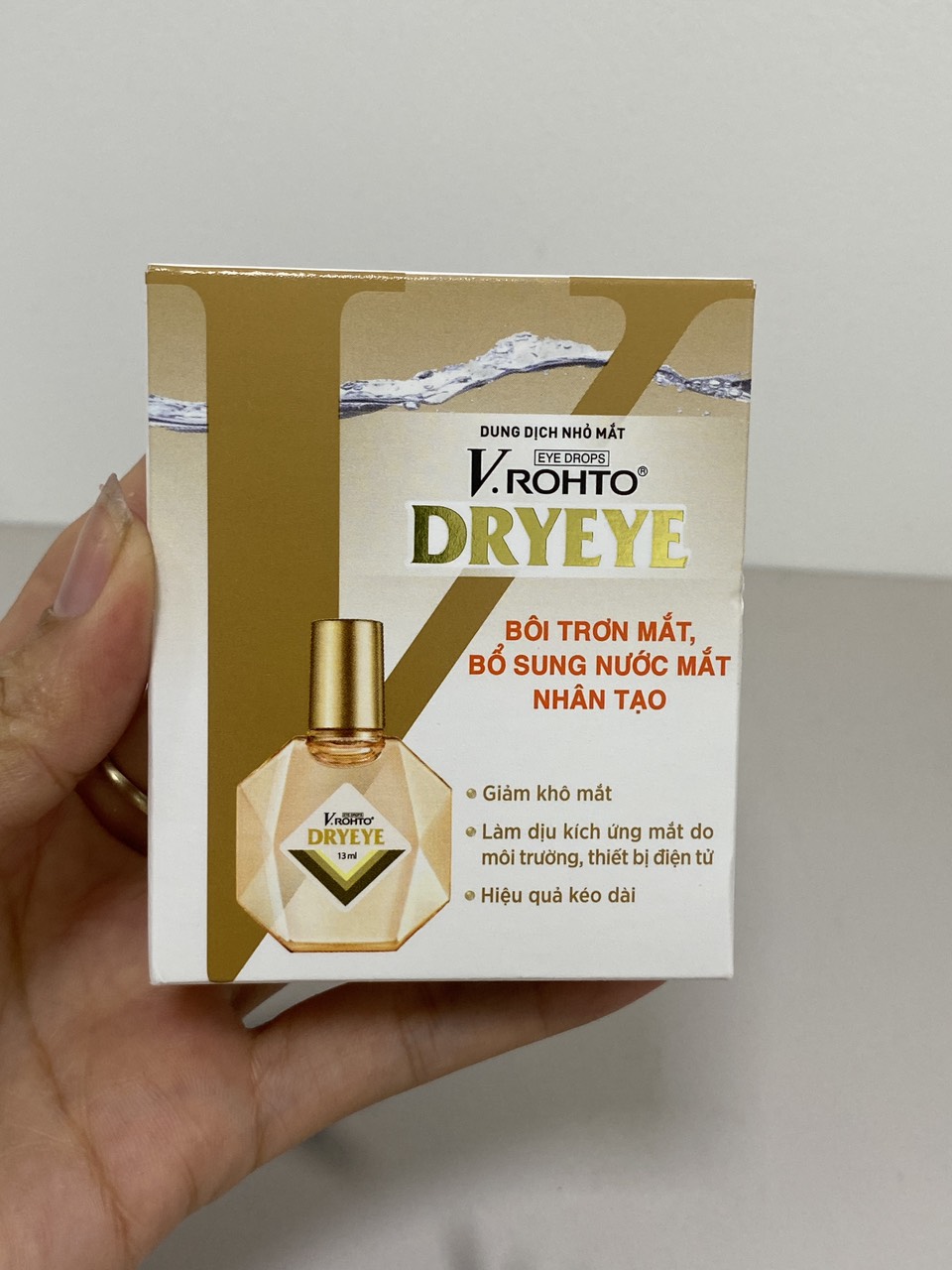 Dung dịch nhỏ mắt V.Rohto Dryeye
