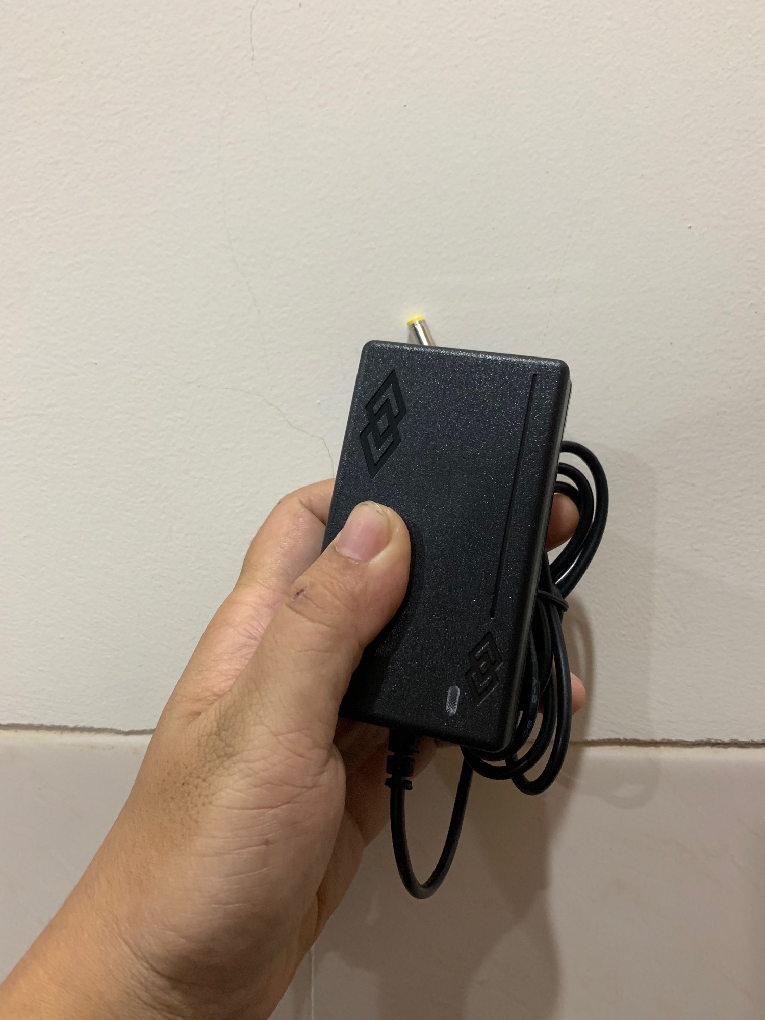 Sạc 4s 16,8v 2a