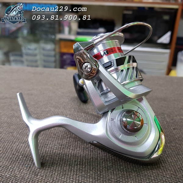 Máy Câu Đứng Daiwa Crossfire LT