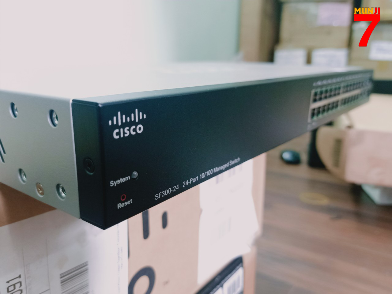 Switch Chia Mạng Cisco SF300-24 24Port 10/100Mbps