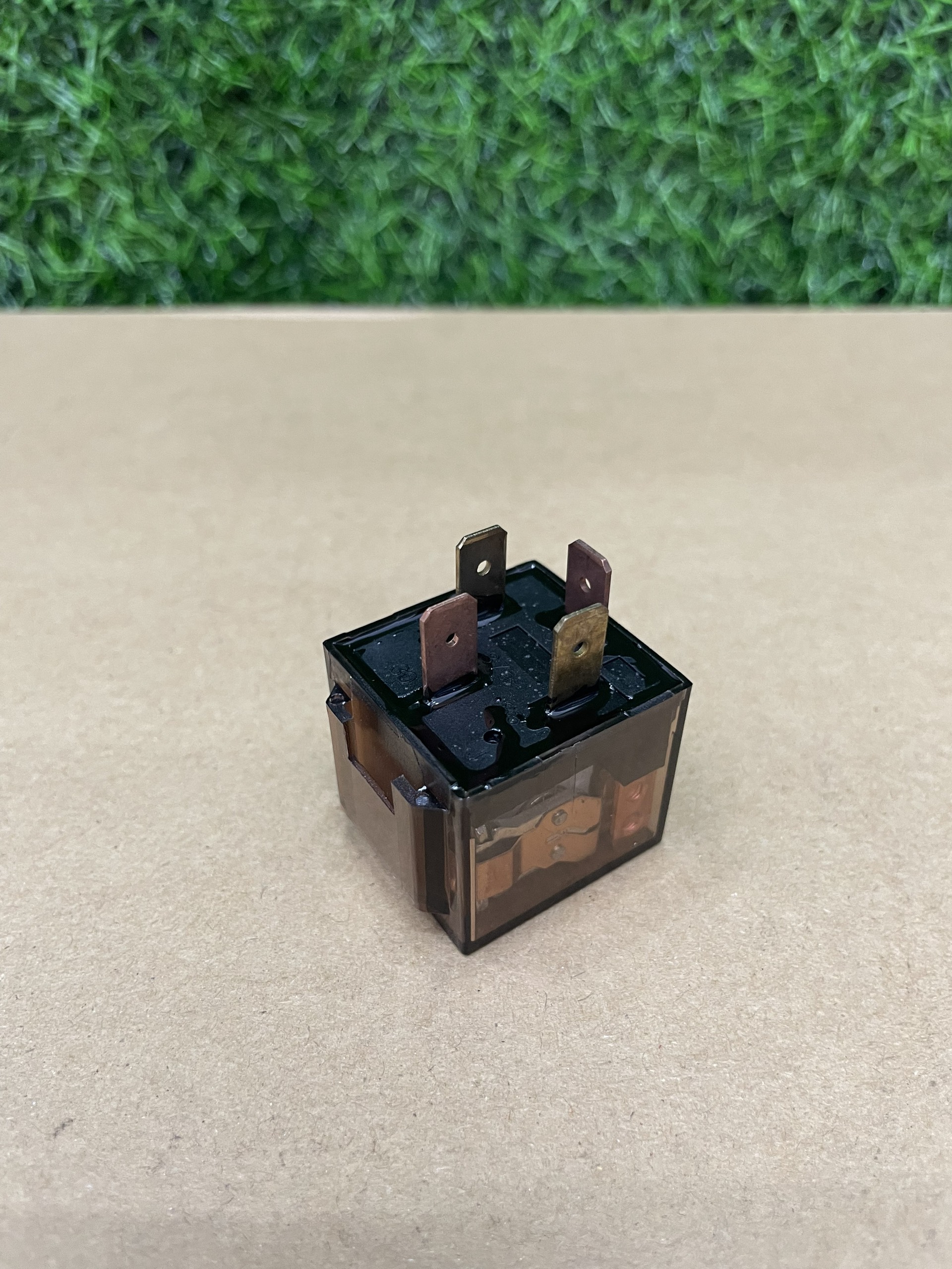 RỜ LE 4 CHÂN TRONG SUỐT (100A-24V) & (80A-12V)