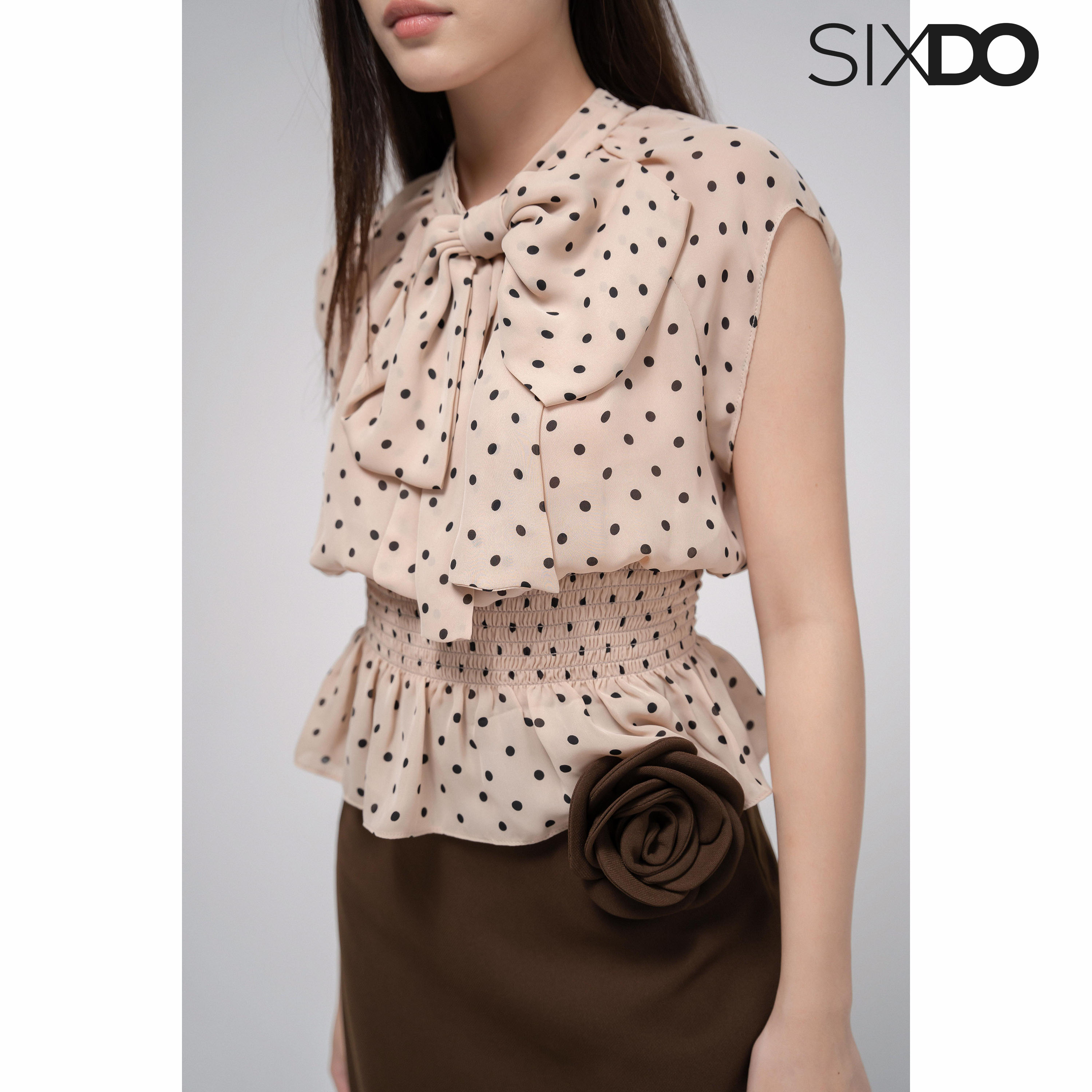 Áo chiffon kiểu nữ chấm bi phối nơ SIXDO (Polka Dot Bowtie Chiffon Top)