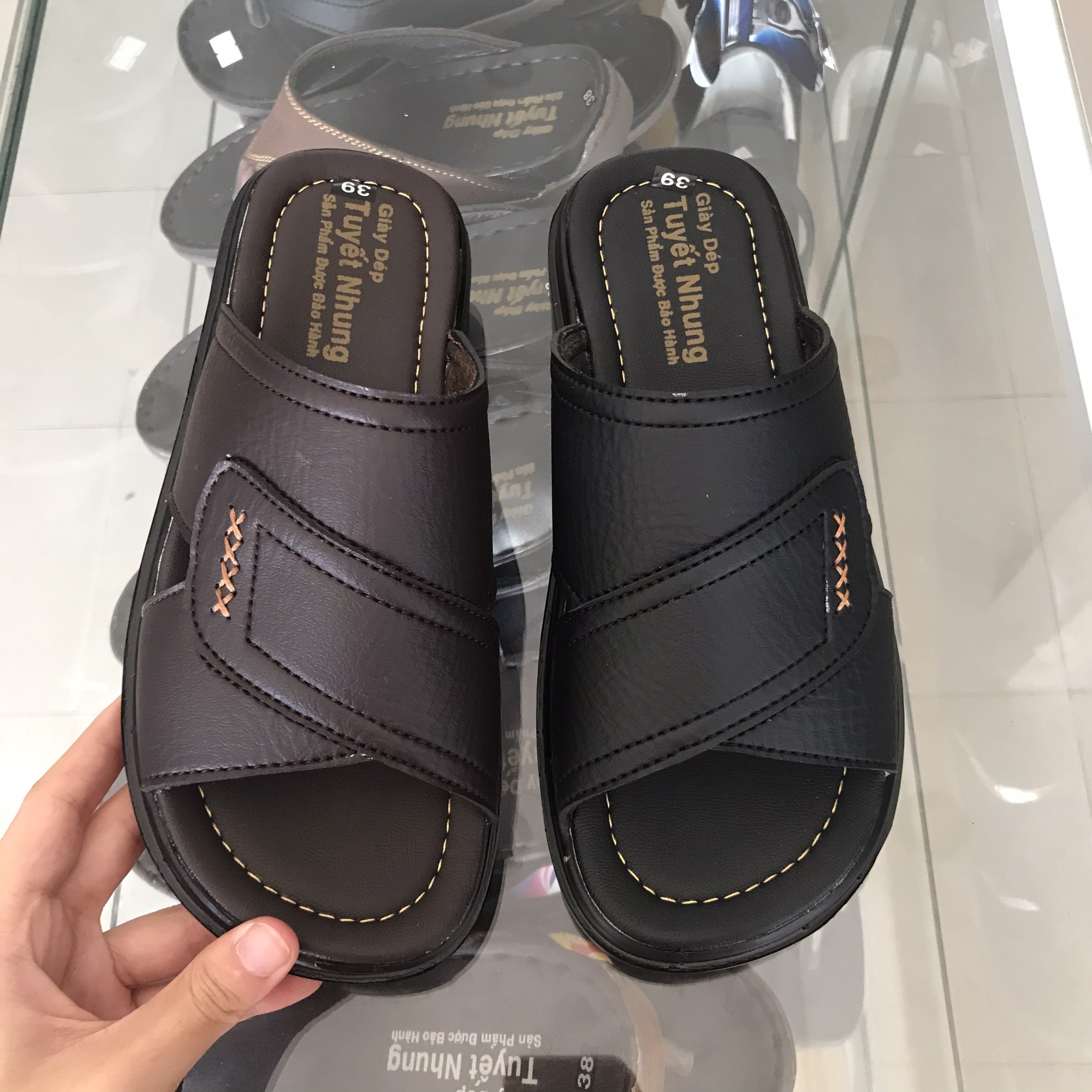 HCMDép Nam Quai Ngang Đế Boss Đen Cao 3Cm Màu Nâu Đen Vàng