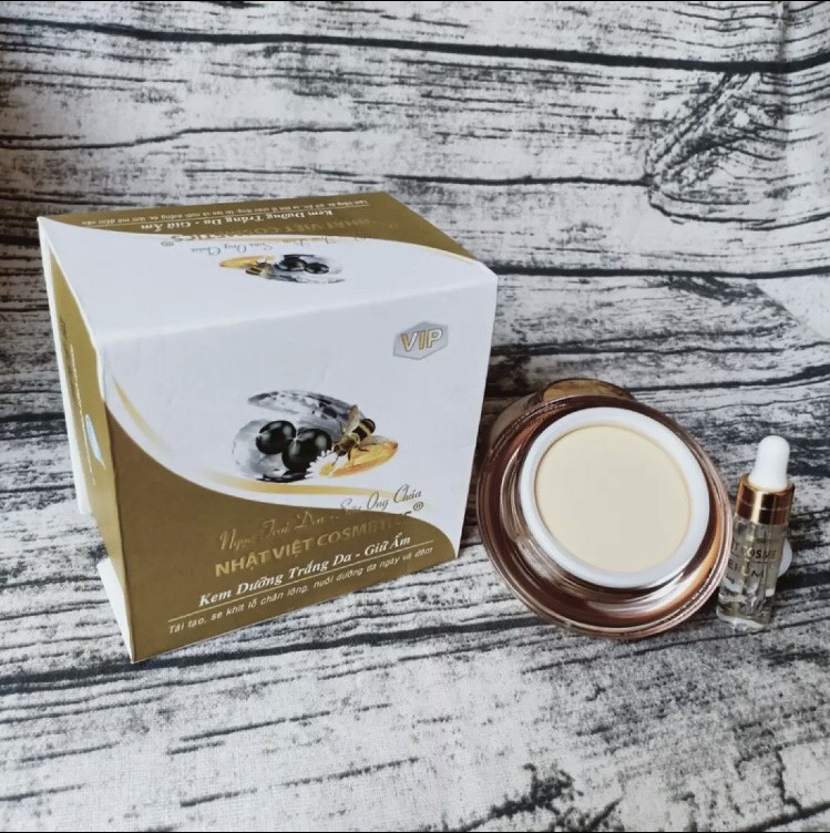Kem dưỡng trắng da - Giữ ẩm Ngọc trai đen - Sữa ong chúa Nhật Việt cao cấp 50g (Trắng - Vàng)