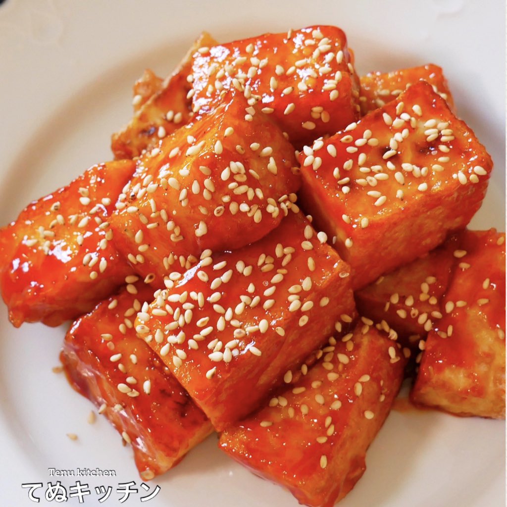 Xốt gà cay Yangnyeom Ebara 595g