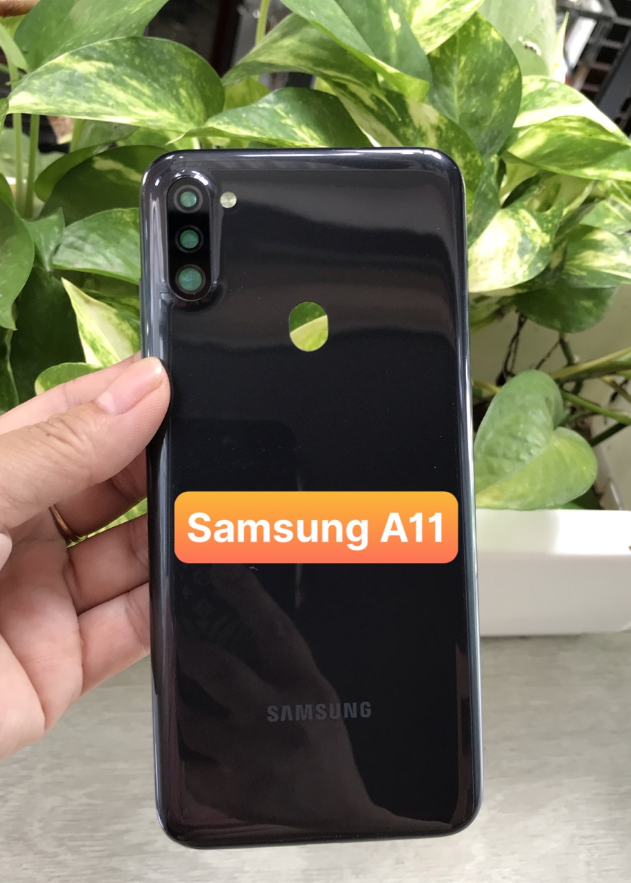 nắp lưng samsung A11 ( gồm lưng, phím bấm kính camera)