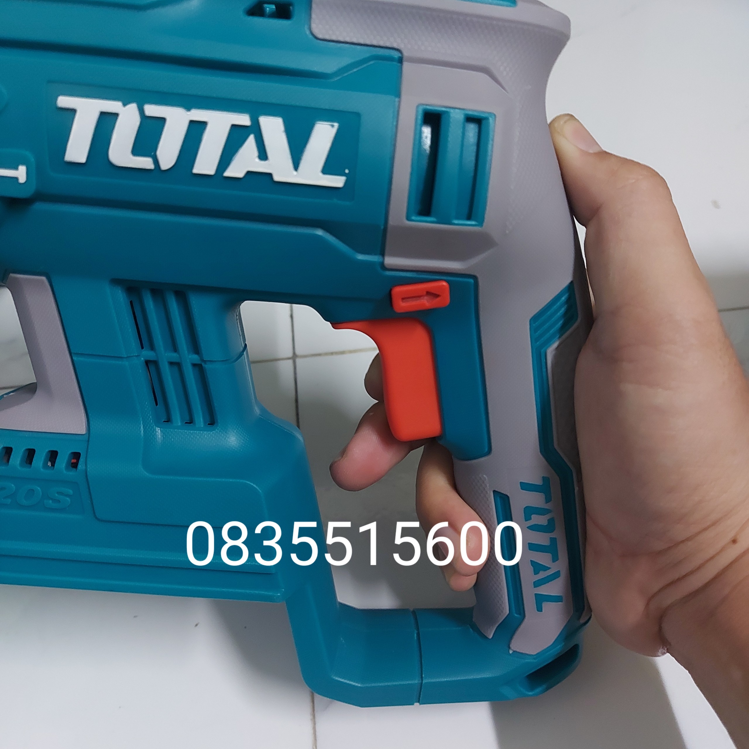 MÁY KHOAN ĐỤC BÊ TÔNG 20V TOTAL TRHLI2201