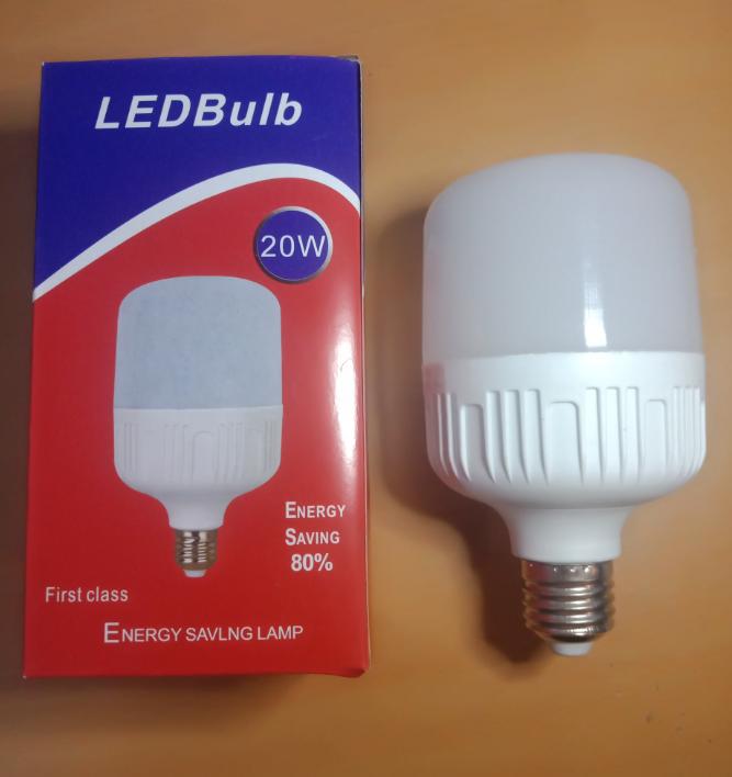 Combo 8 bóng đèn led Bulb trụ chống mưa 20w  ánh sáng trắng