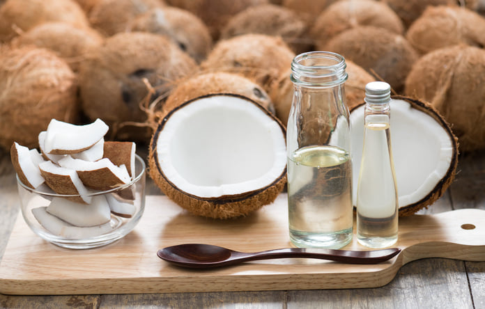 Dầu Dừa Ép Lạnh 50ml (nhà làm)