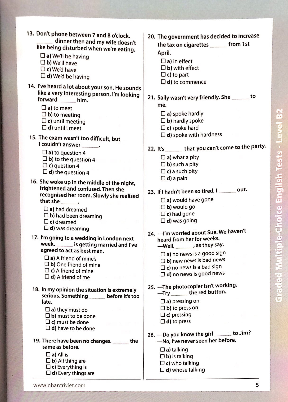 Fahasa - Graded Multiple - Choice English Test Level B2 (Không CD)