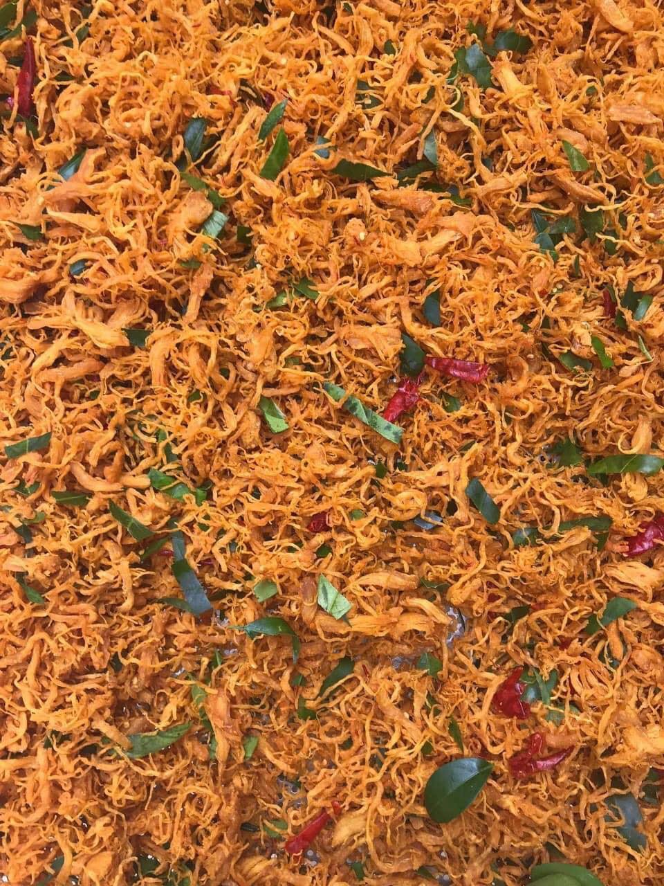 100G KHÔ GÀ LÁ CHANH