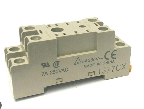 Đế rơ le Omron PYF08A-N 8 chân, 5A