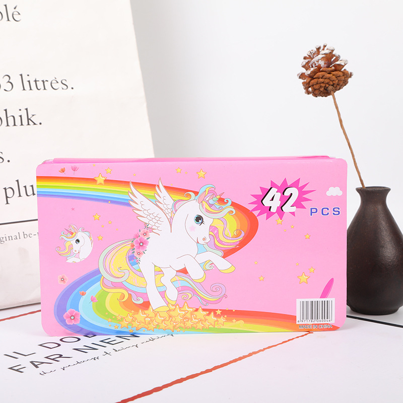 Hộp màu 42 chi tiết dành cho bé