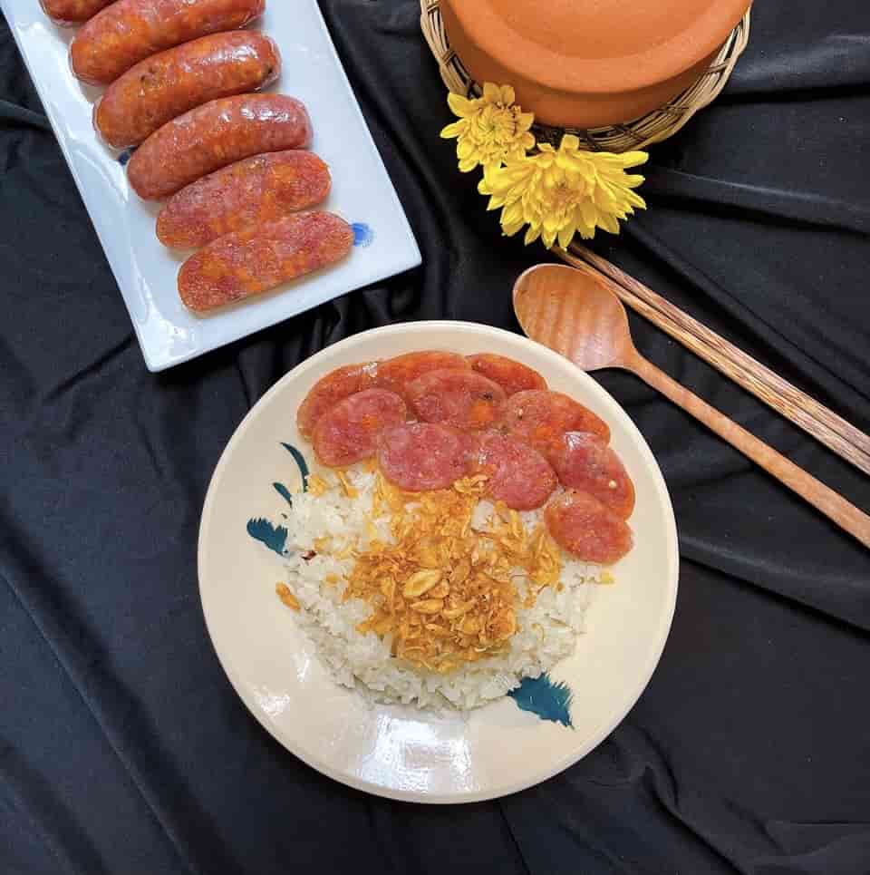 Lạp Xưởng Tươi Trứng Muối Minh Triết