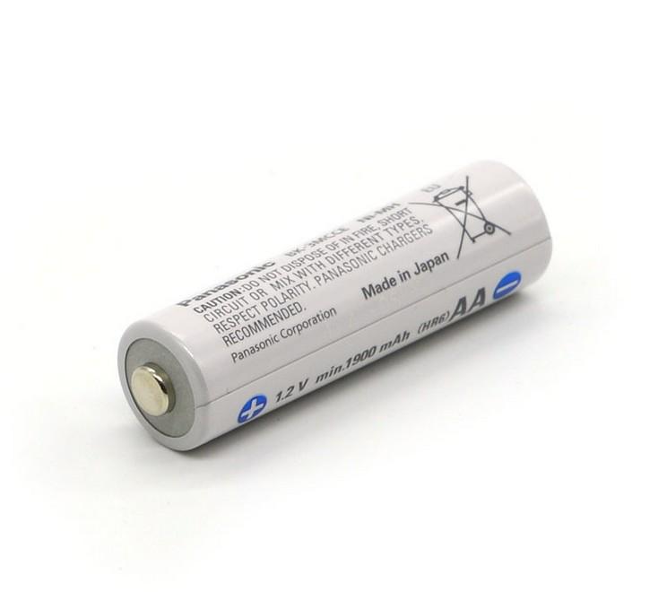 Bộ 4 Pin Sạc AA Panasonic Eneloop 1900mAh 2100 lần sạc