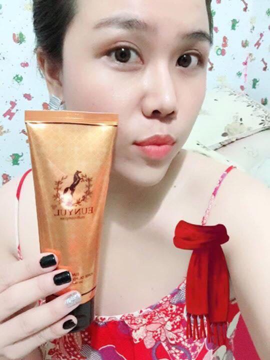 SỮA RỬA MẶT TINH DẦU NGỰA EUNYUL  - 0098