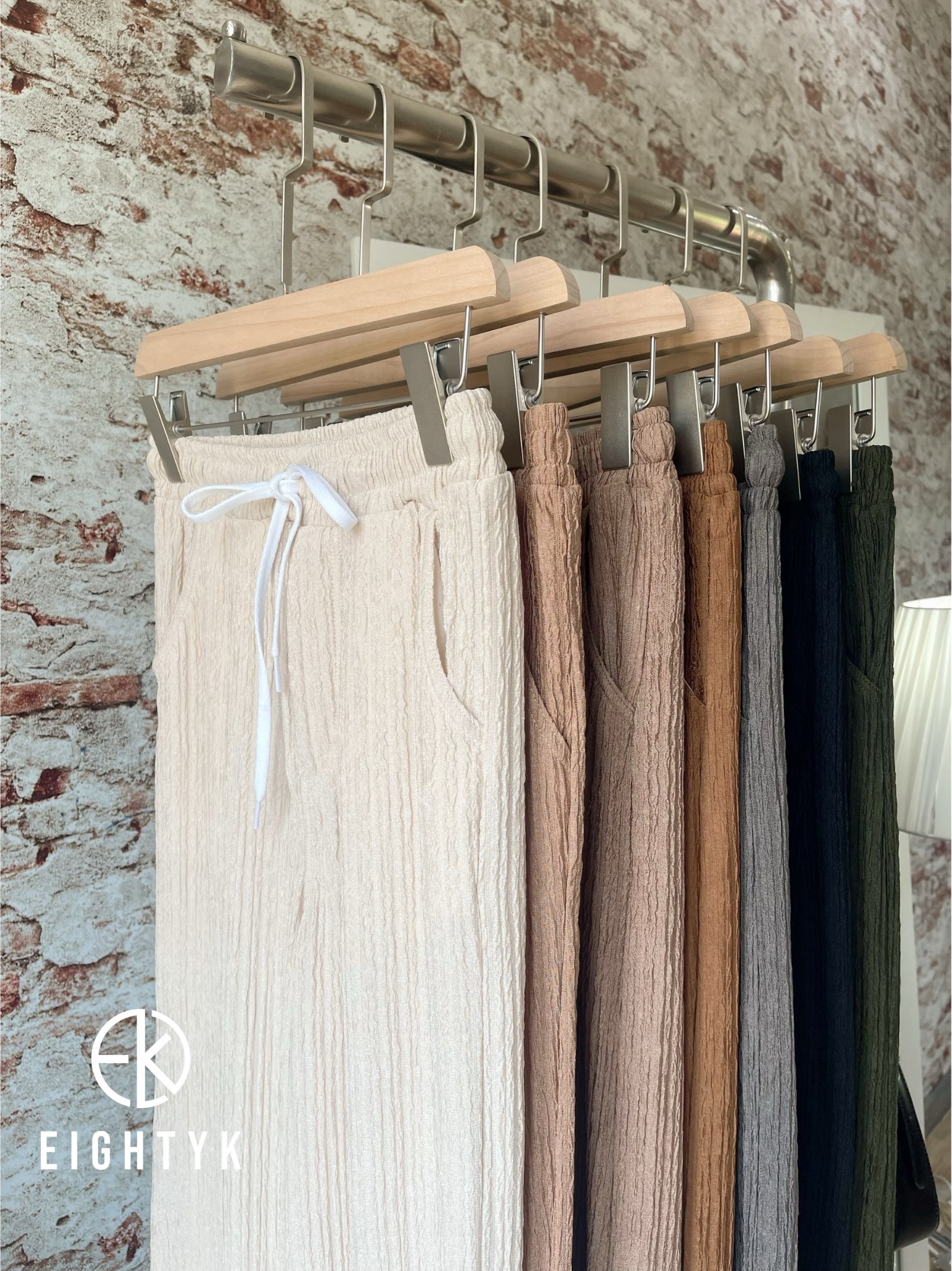 EIGHTYK Quần Dài Cullotes Thun Vải Xốp