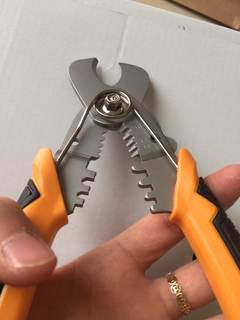 Kìm cắt đa năng tuốt, bấm -cốt buddy 143