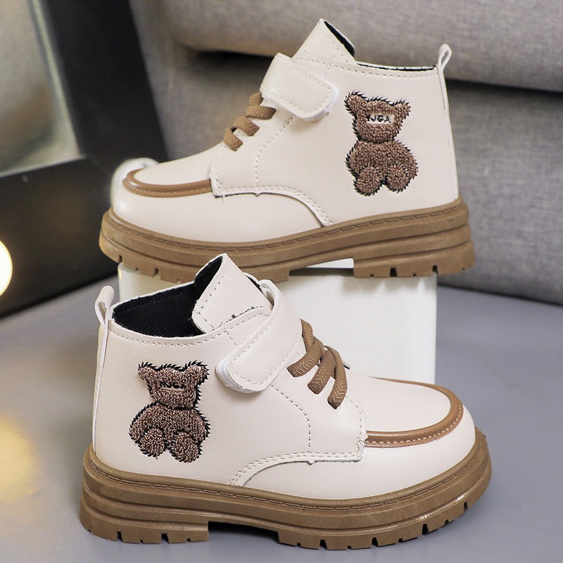 Xả kho giày boot cao cổ da pu dành cho bé thêu hình gấu siêu xinh - hàng quảng châu cao cấp