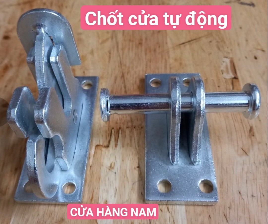 Chốt cửa tự động, chốt cửa tự gài khi đóng cổng, cửa, chốt khóa tự động đóng cửa tự chốt chất liệu thép mạ sáng mẫu mới năm 2023 - Cửa Hàng Nam