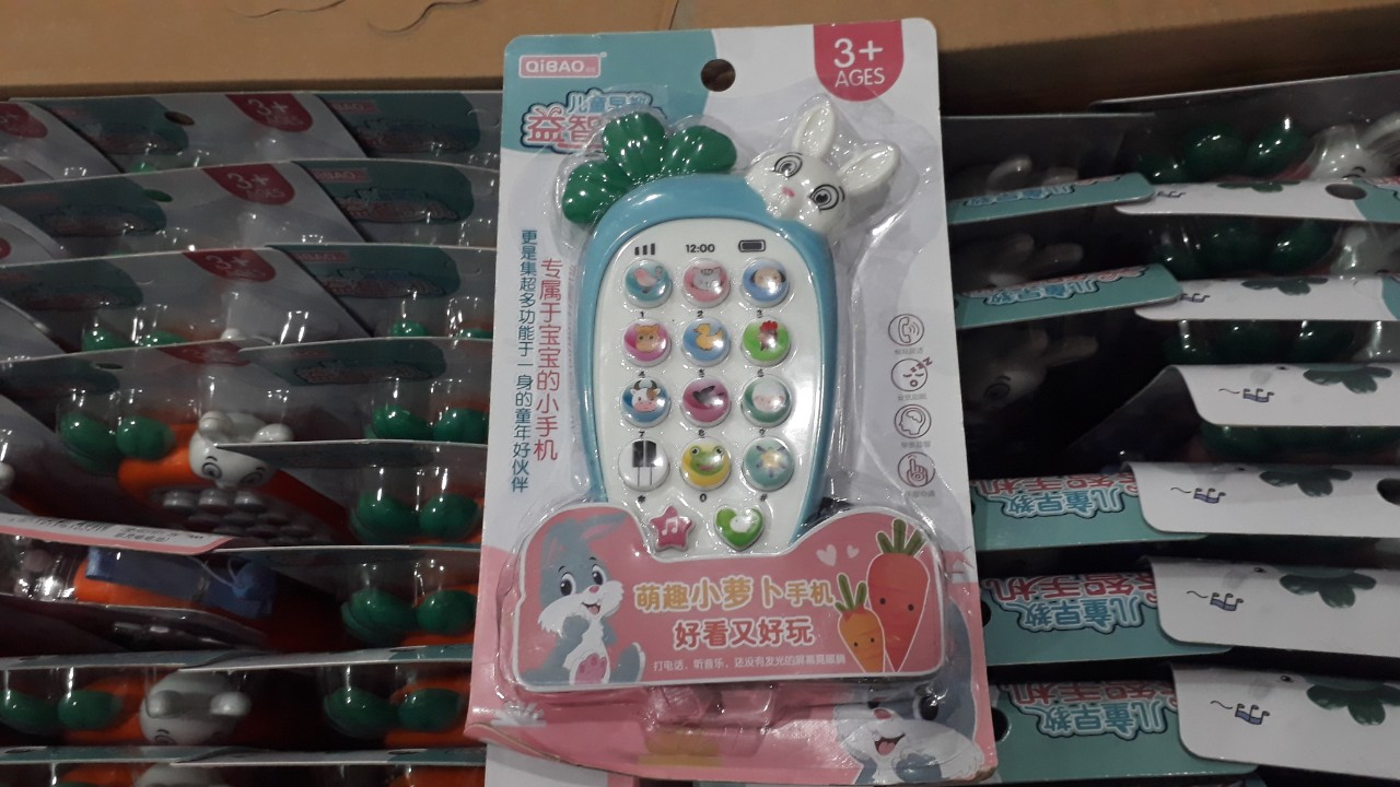 Điện thoại đồ chơi cho bé, có nhạc và đèn( kèm vỏ silicon + dây đeo + 3 pin AAA)
