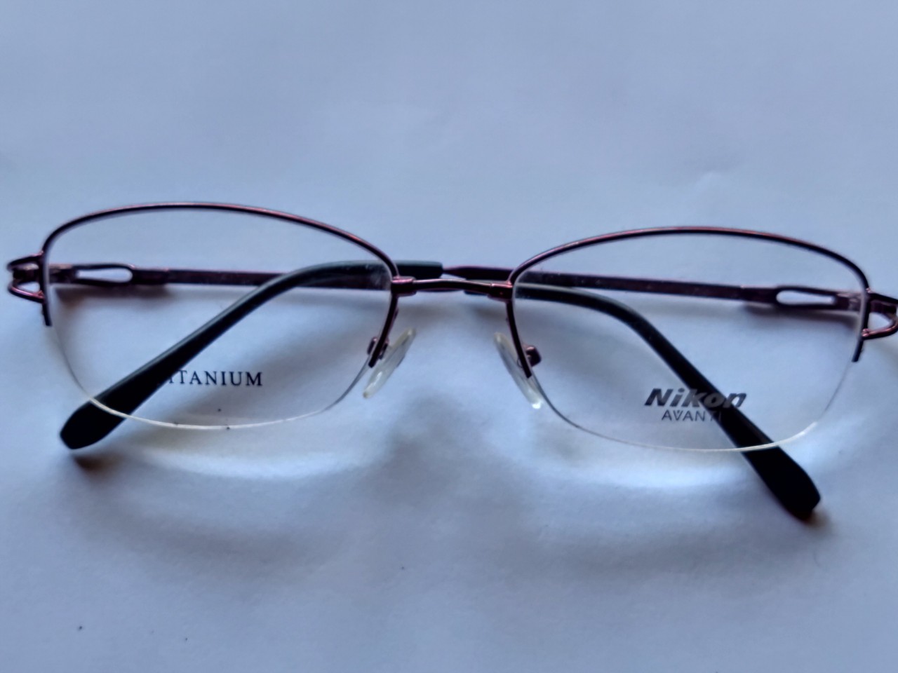 Gọng  Cận Kim Loại titanium Xẻ Cước