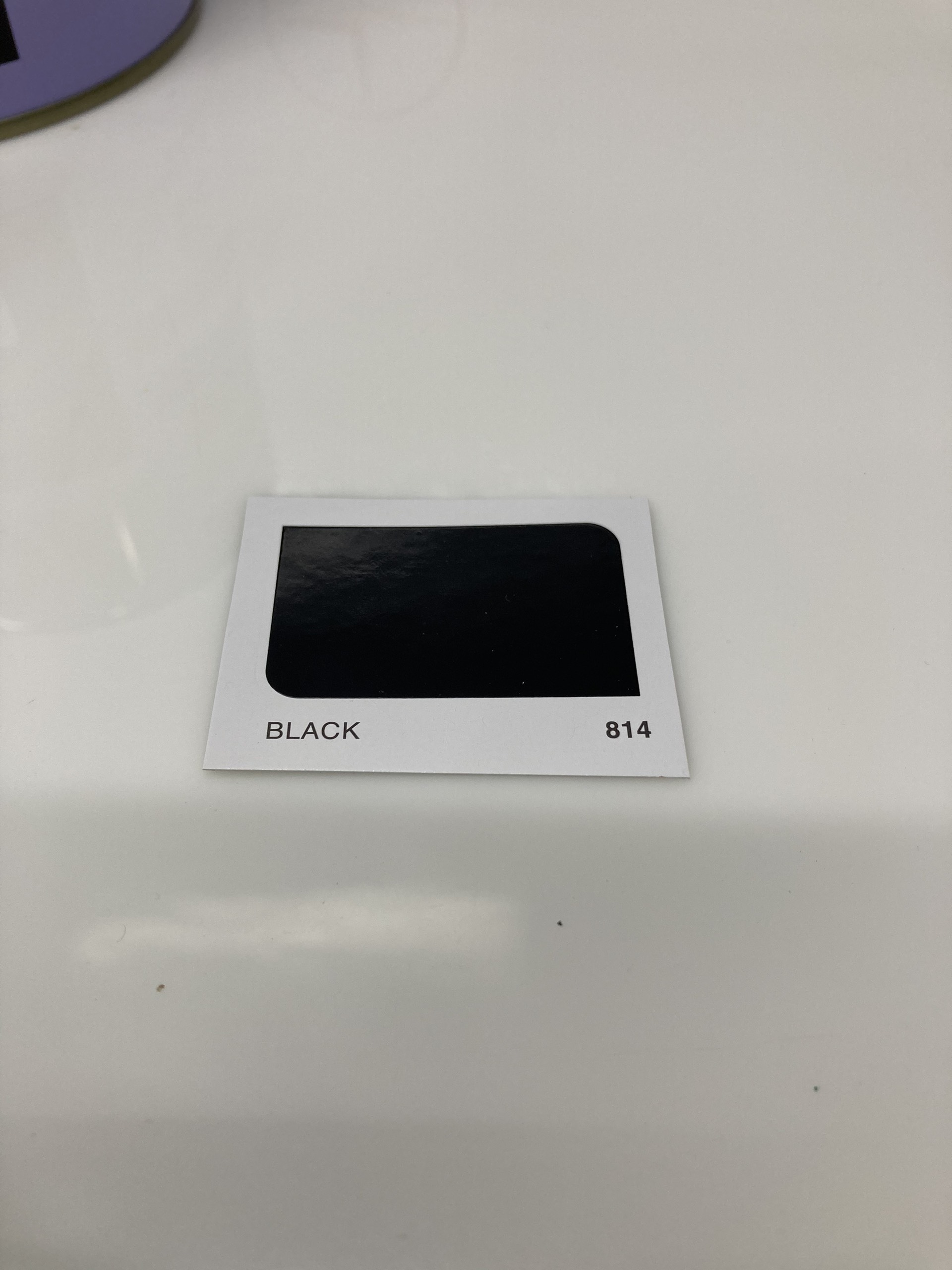 Sơn thơm công nghiệp Toa màu đen bóng 814 875ML