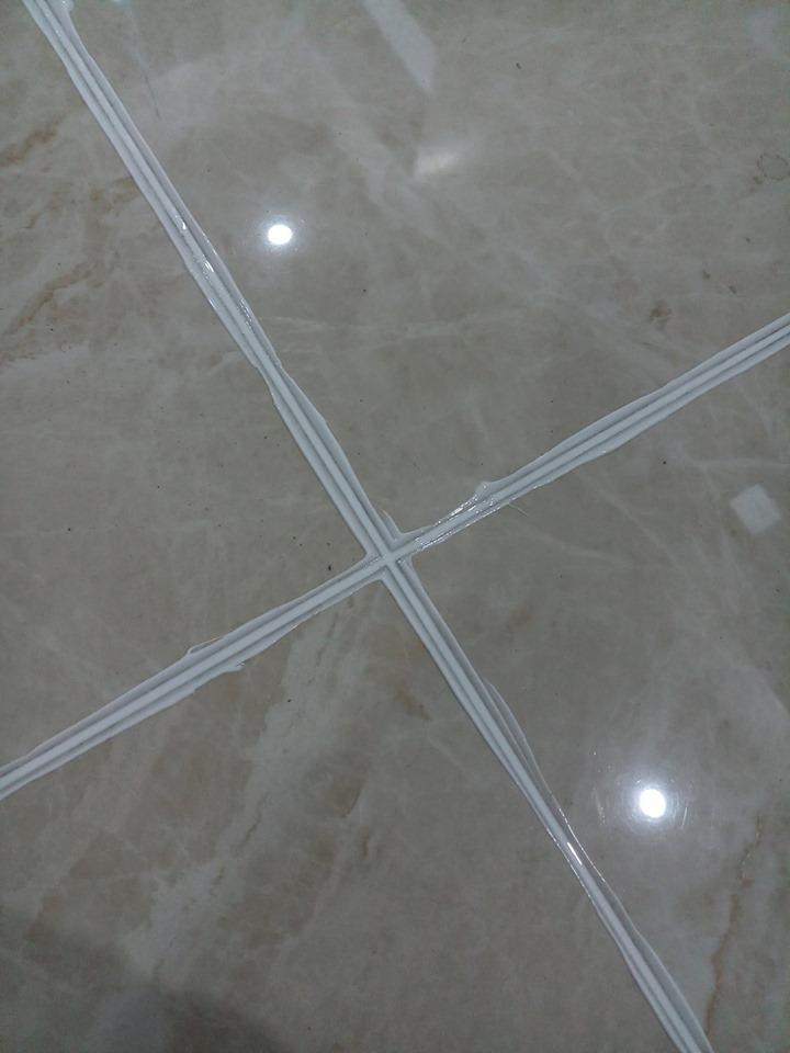 Keo chít mạch saveto trắng ngà S02 (kèm 2 vòi trộn)