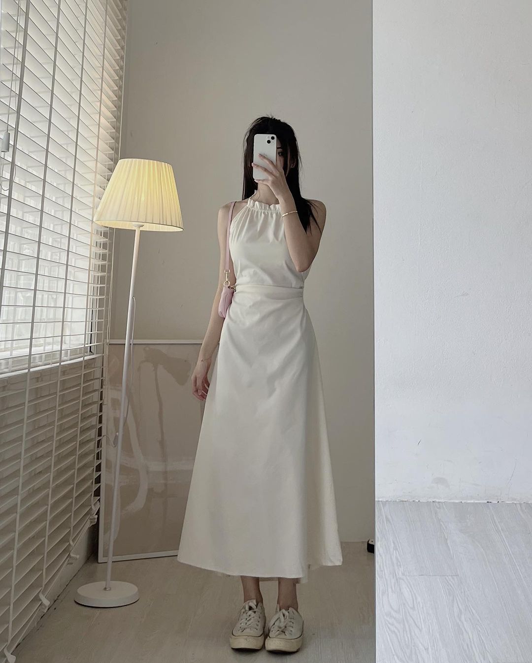 Váy dài cổ yếm rút dây cut out lưng Tesoro clothes