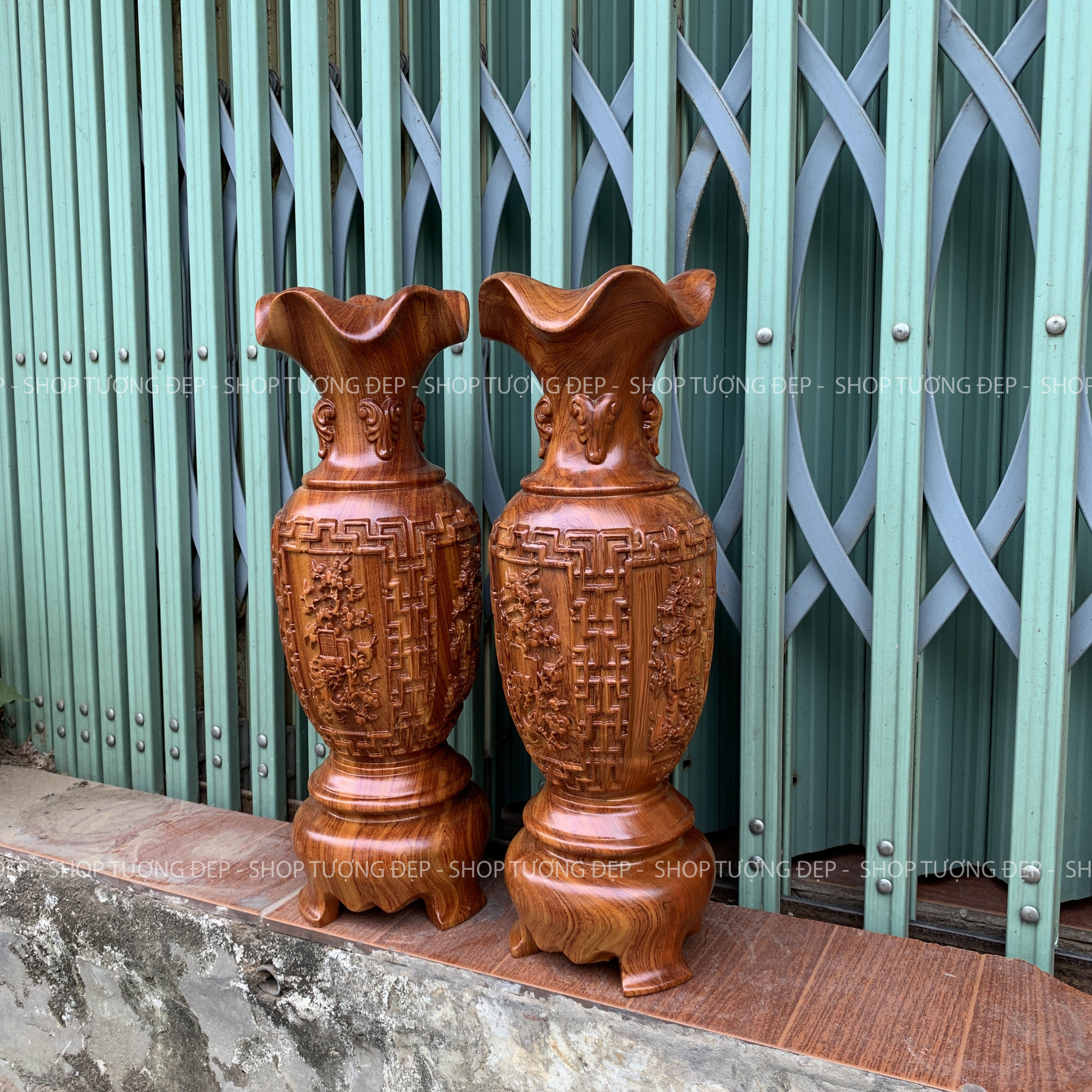 Lộc bình gỗ hương đục tứ quý ( cao 40 đường kính 14 - mẫu trơn)
