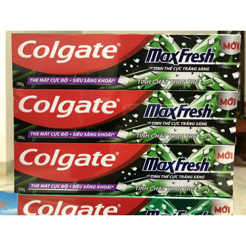 Kem đánh răng Colgate Maxfresh Bamboo Charcoal 180g than hoạt tính