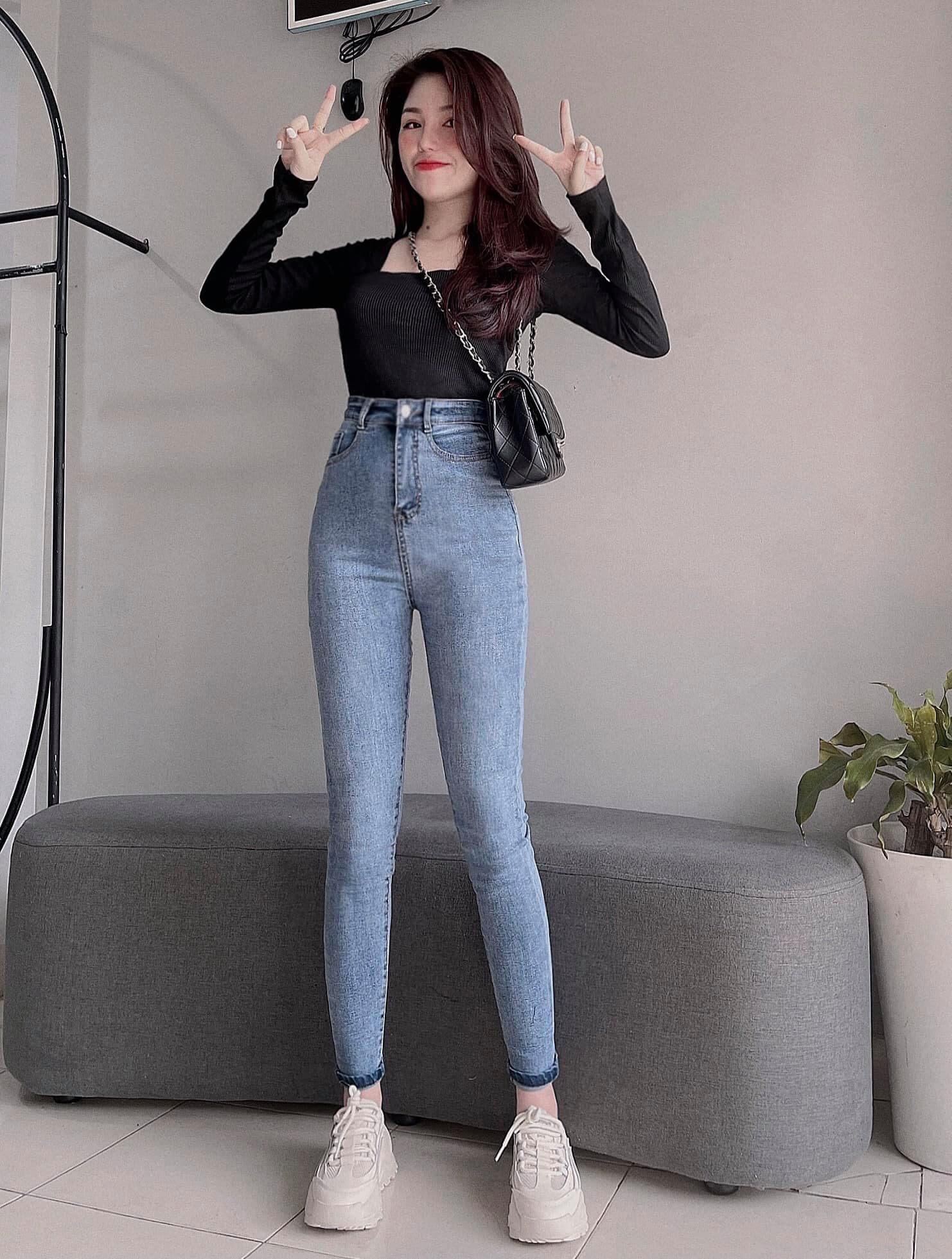 Set jeans dài lưng cao trơn + áo gân cổ vuông