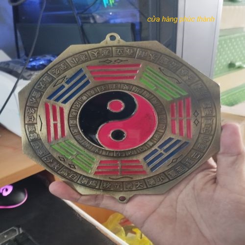 bát quái âm dương kiếng