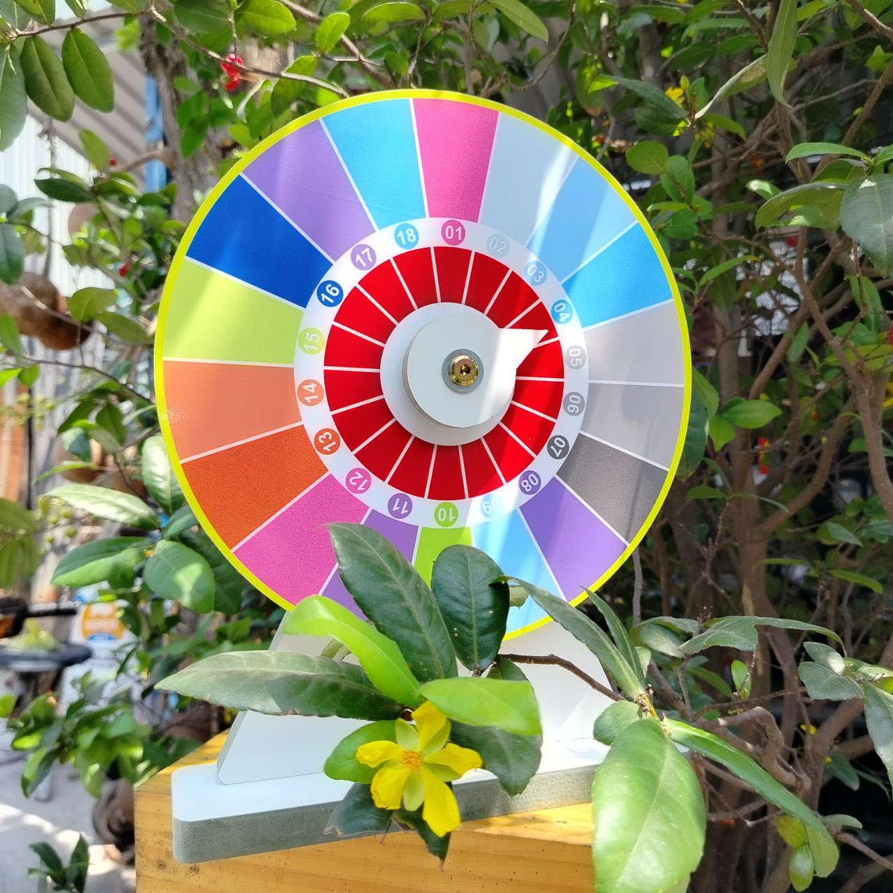 Vòng Quay May Mắn ( Vòng trong số 18 ô - Kt: 25cm  x 35cm)
