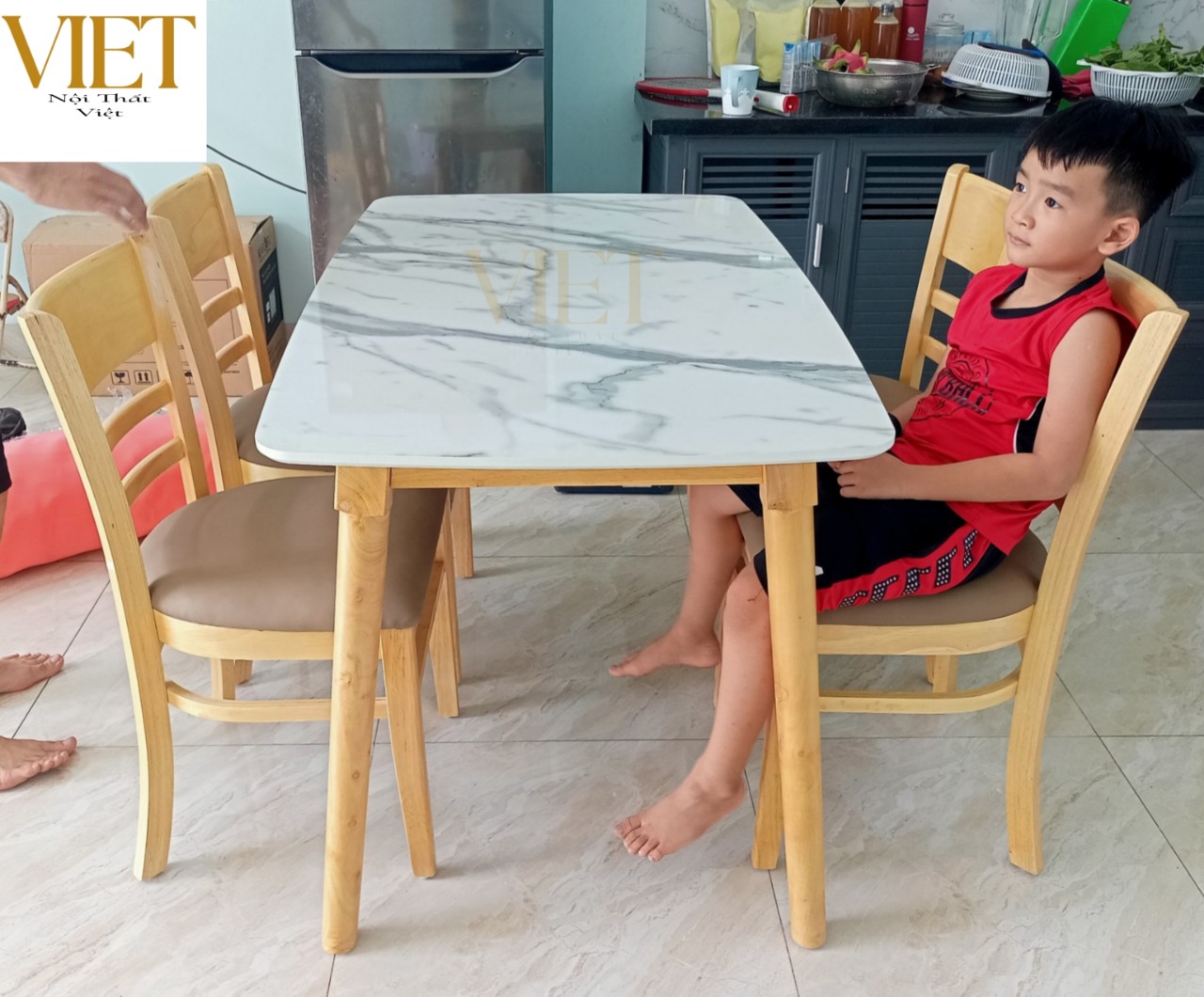 BỘ BÀN ĂN DÃ ĐÁ HIỆN ĐẠI ( 1 BÀN + 4 GHẾ )